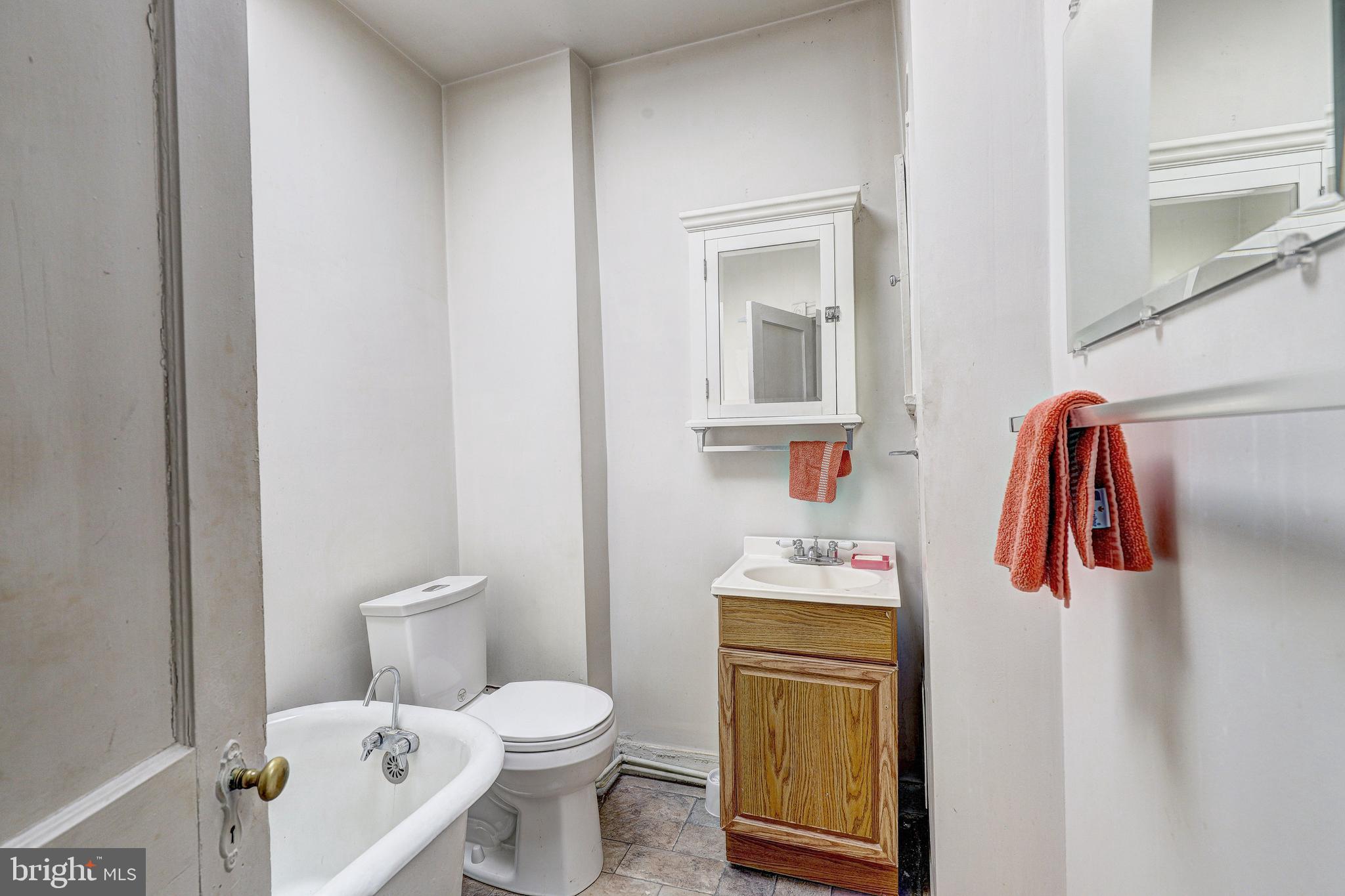 2607 HUNTINGDON AVENUE