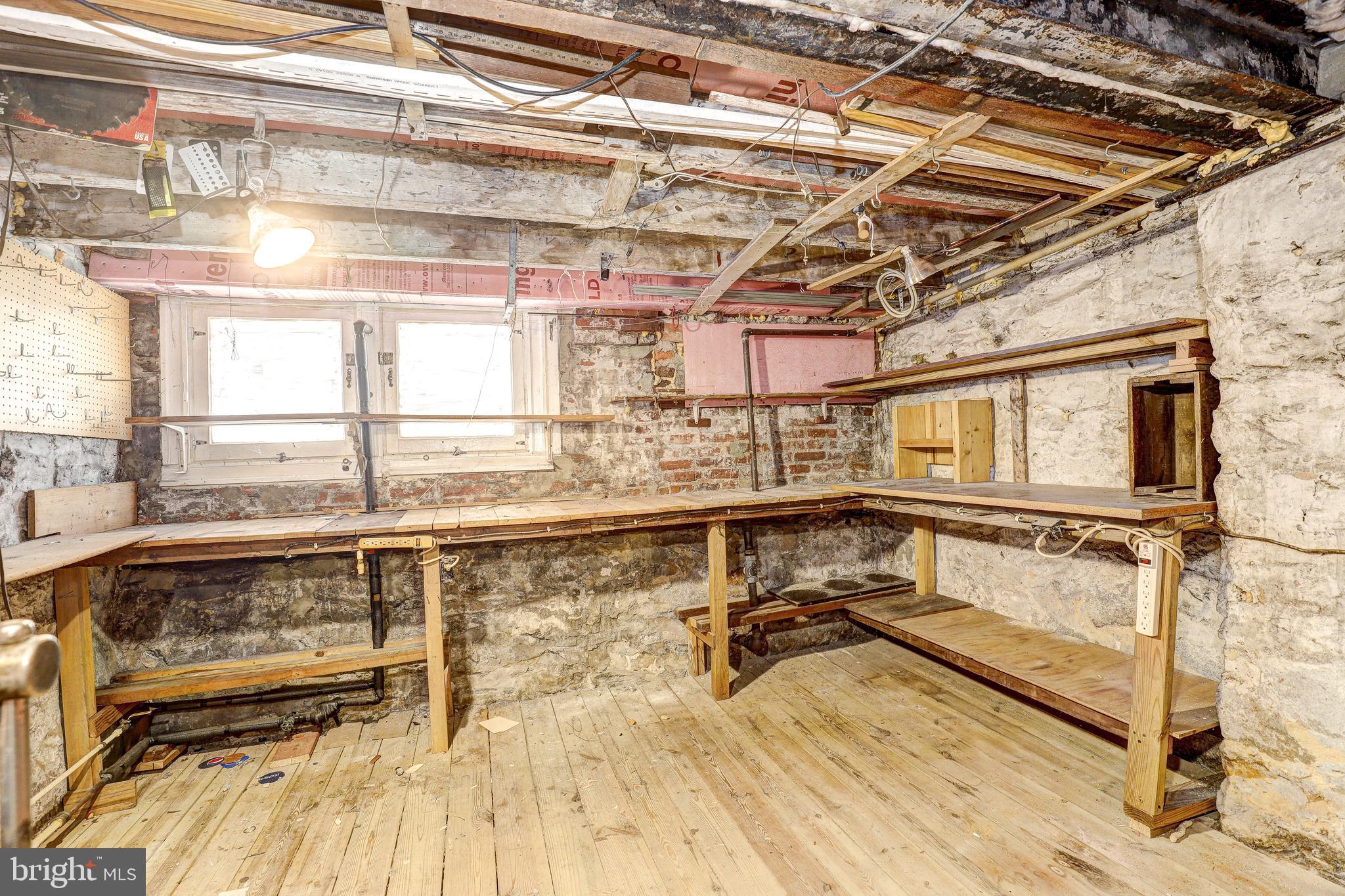 2607 HUNTINGDON AVENUE