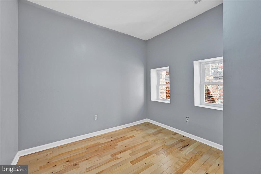327 E 24TH STREET