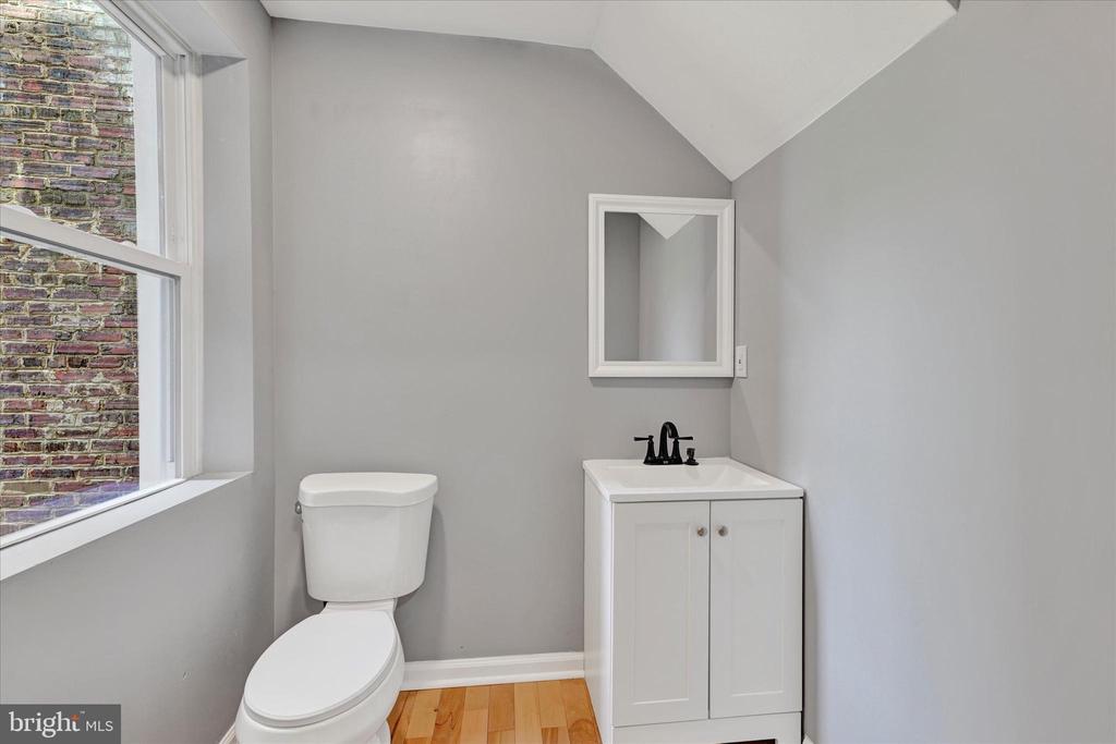 327 E 24TH STREET