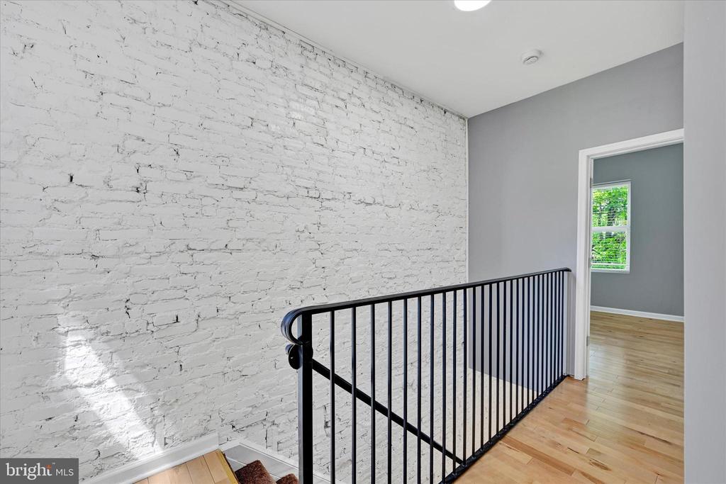 327 E 24TH STREET