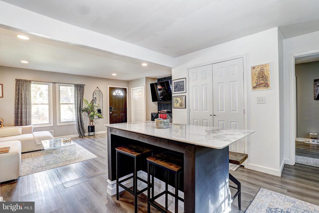 1407 REDFERN AVENUE