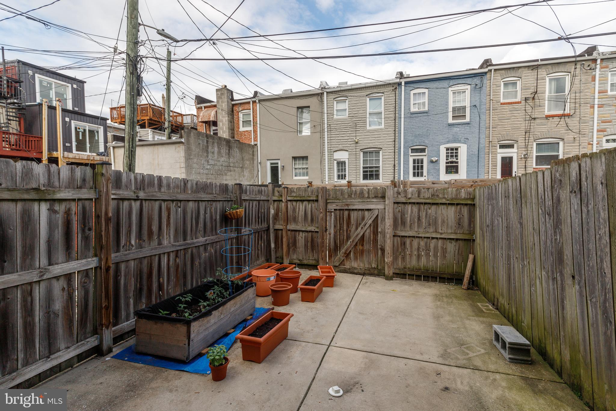 505 S LAKEWOOD AVENUE