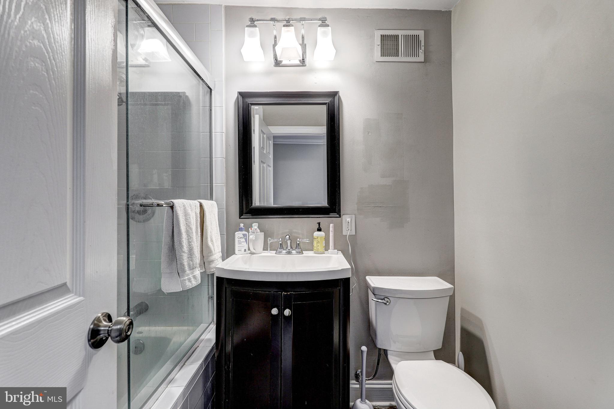 505 S LAKEWOOD AVENUE