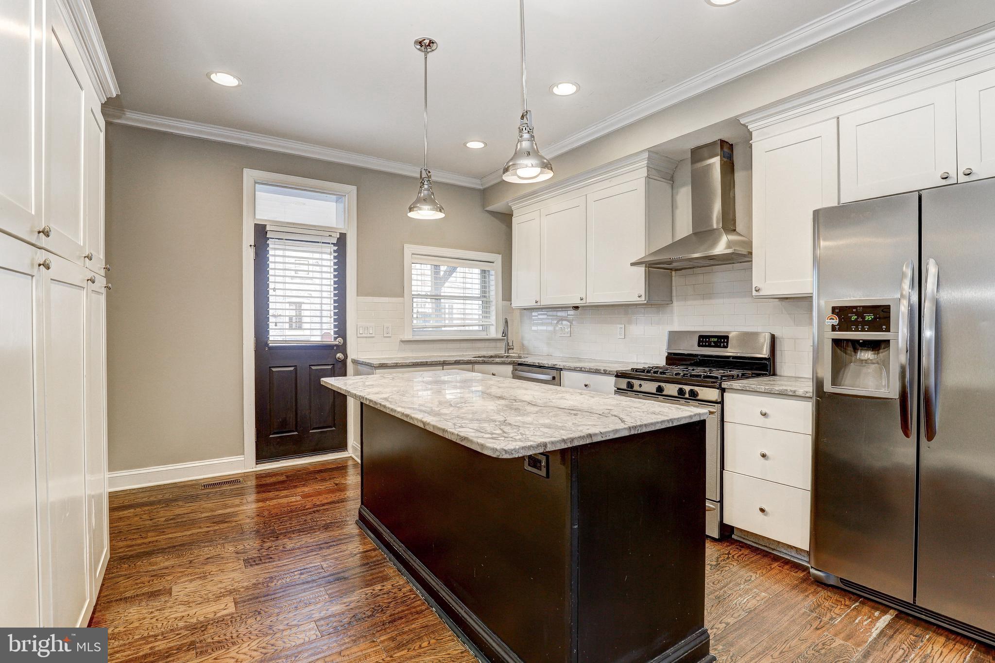 505 S LAKEWOOD AVENUE