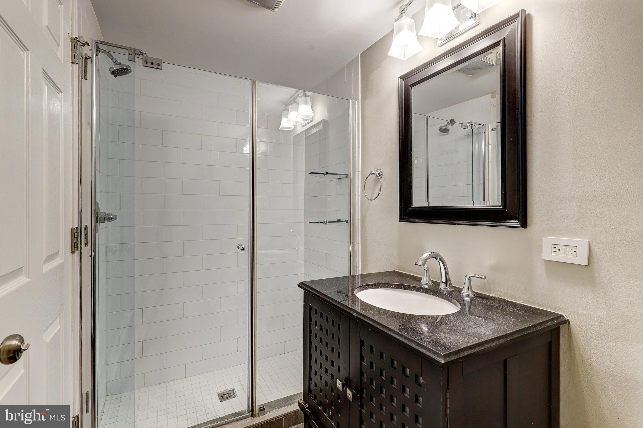 505 S LAKEWOOD AVENUE