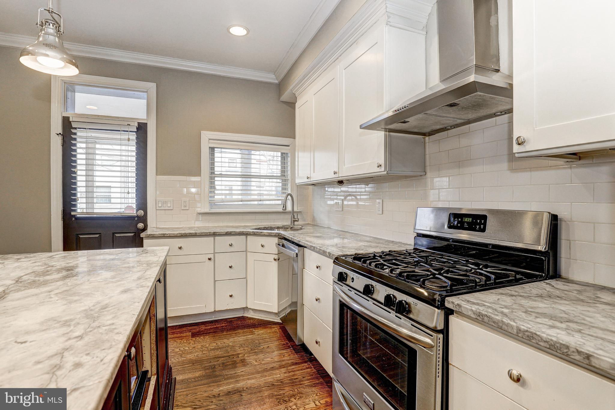 505 S LAKEWOOD AVENUE