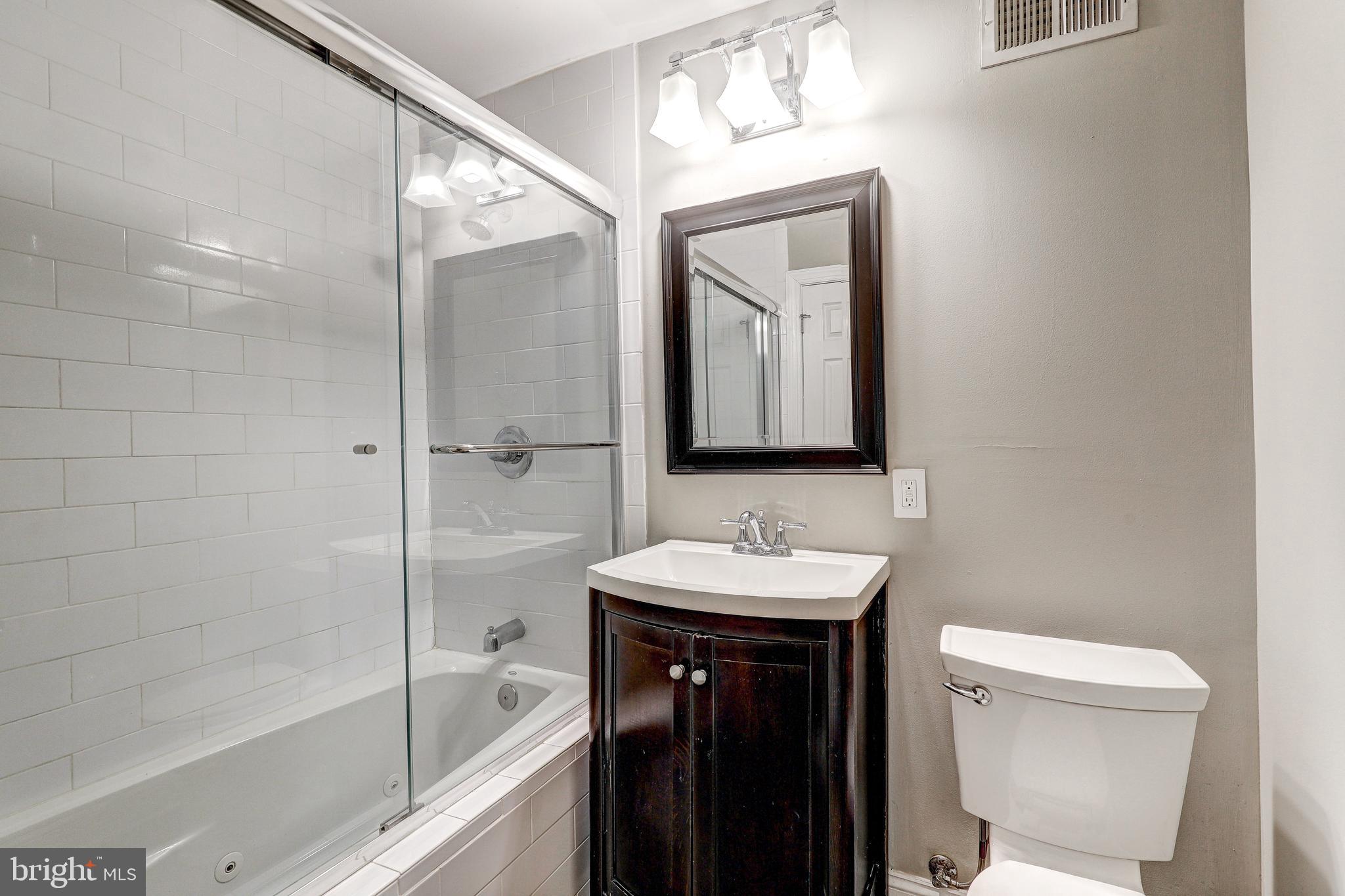 505 S LAKEWOOD AVENUE