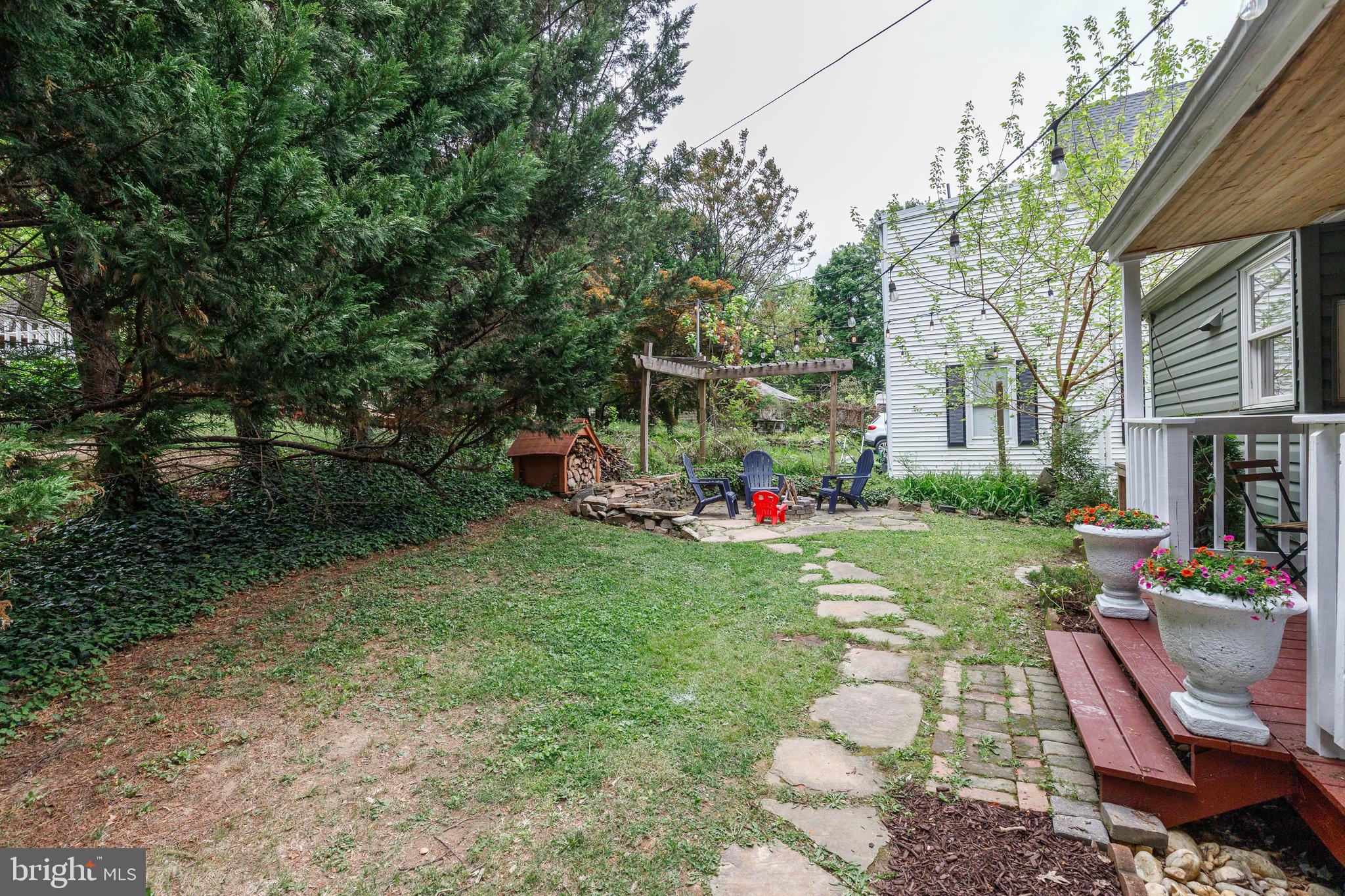 404 EVESHAM AVENUE