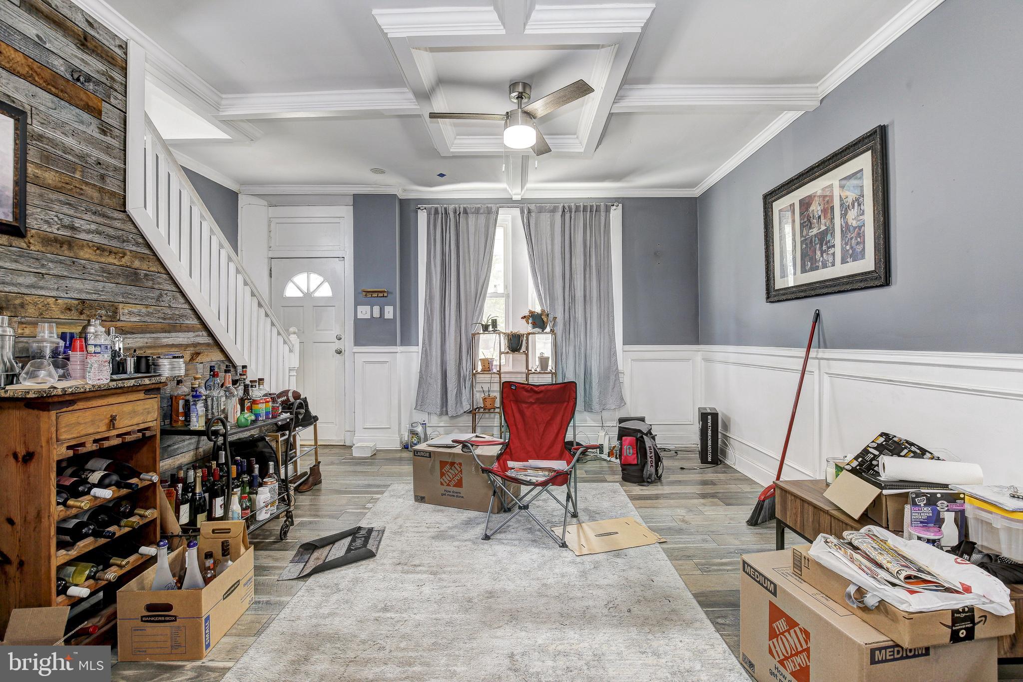 925 N KRESSON STREET