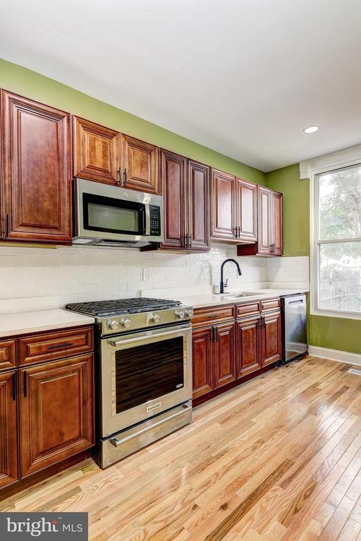 1206 CLEVELAND STREET