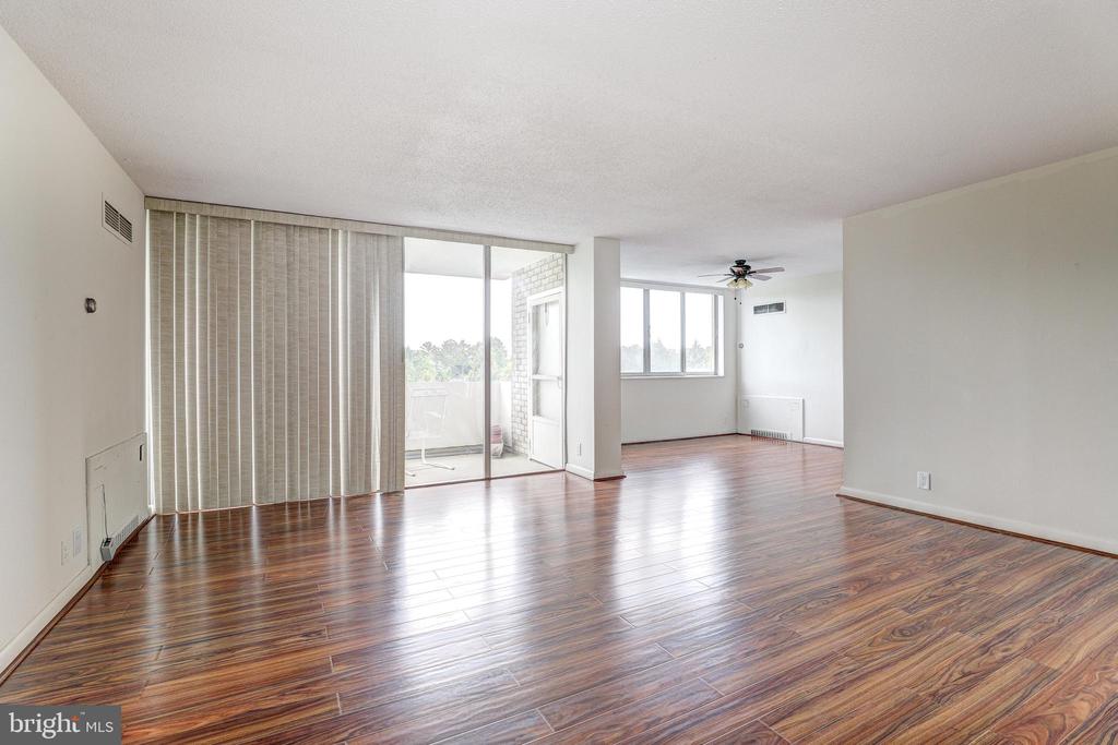 7111 PARK HEIGHTS AVENUE Unit: 401
