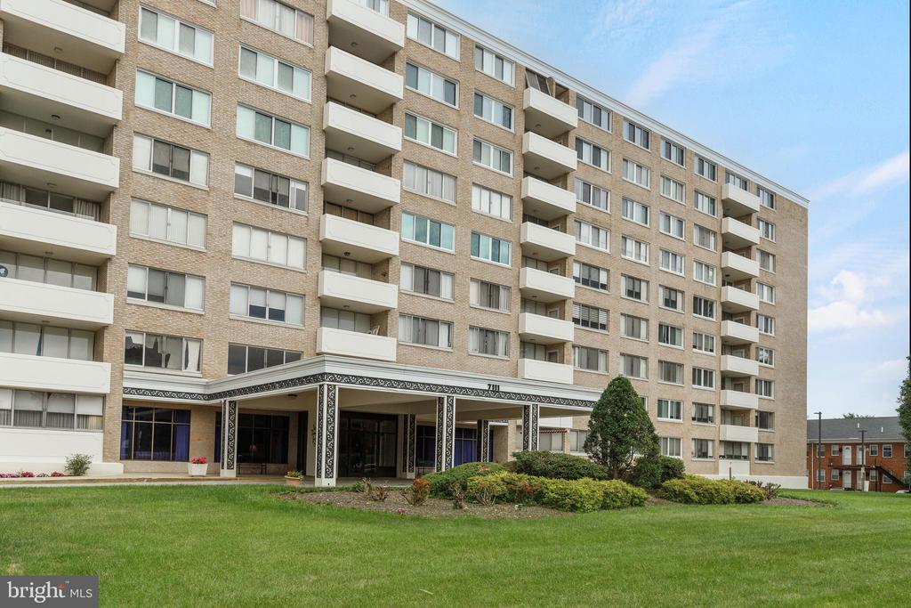 7111 PARK HEIGHTS AVENUE Unit: 401