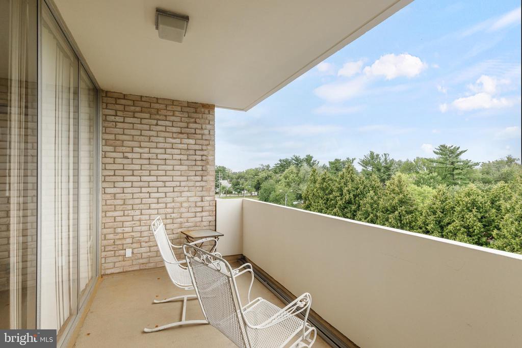 7111 PARK HEIGHTS AVENUE Unit: 401