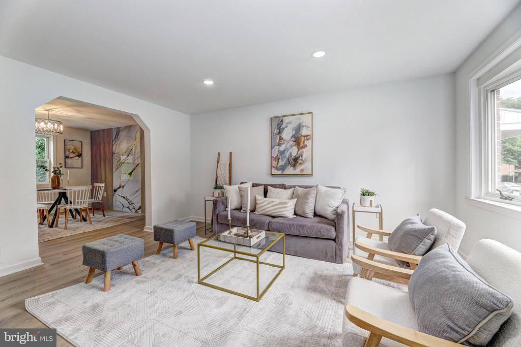 1028 REVERDY ROAD