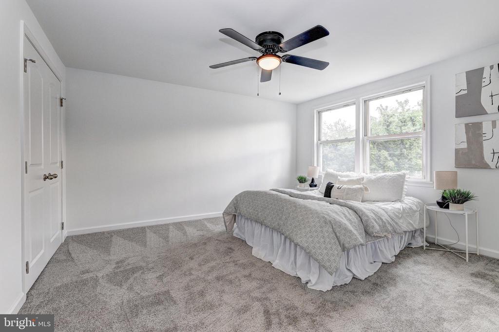 1028 REVERDY ROAD