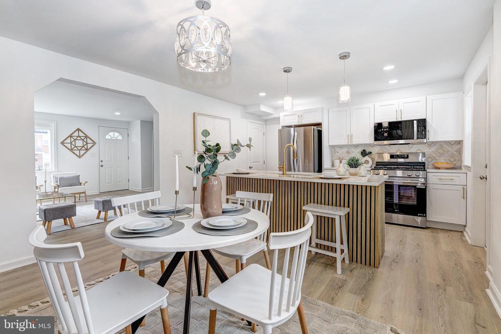 1028 REVERDY ROAD