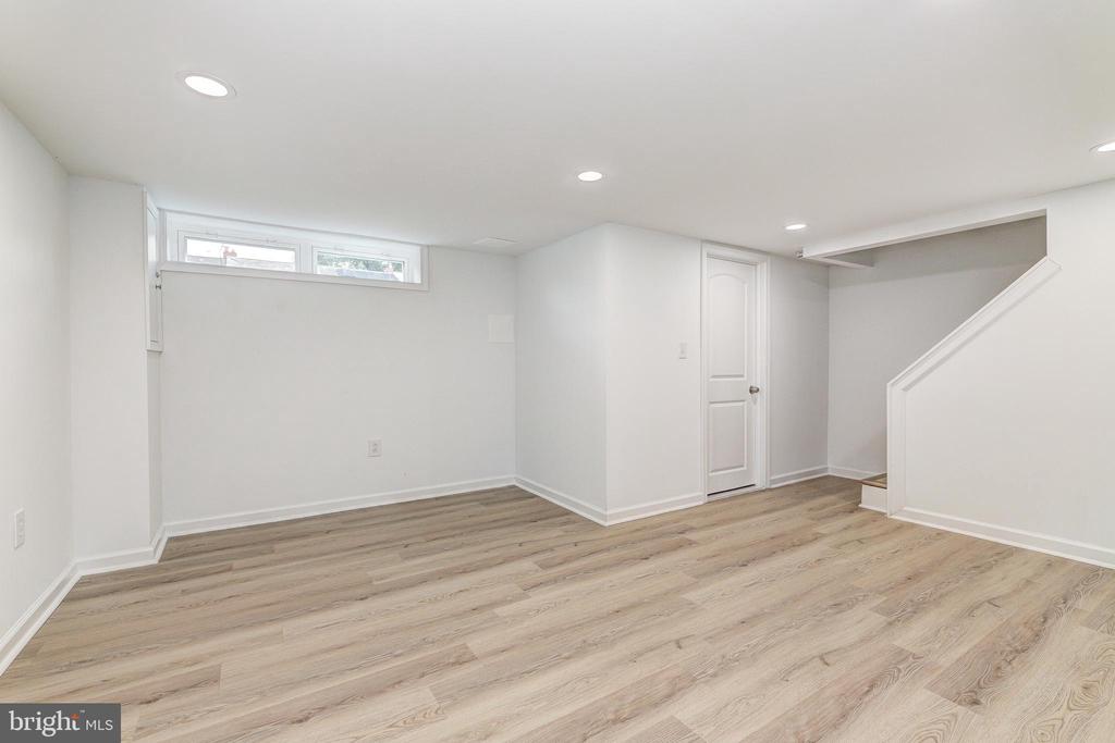 1028 REVERDY ROAD