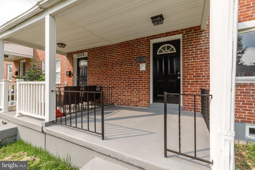 1028 REVERDY ROAD