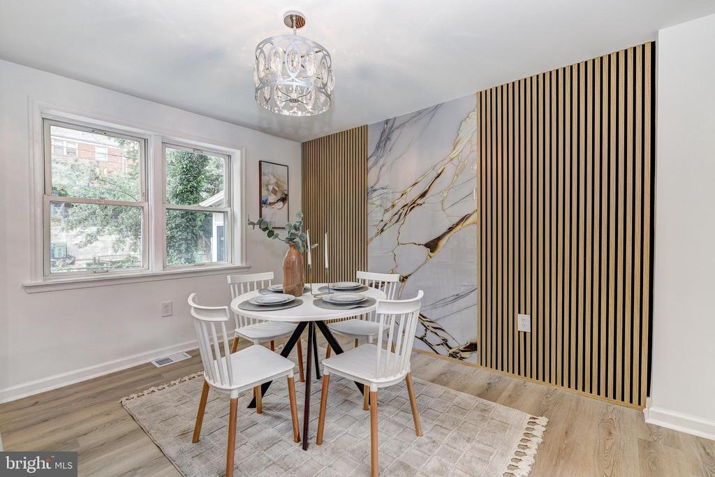 1028 REVERDY ROAD