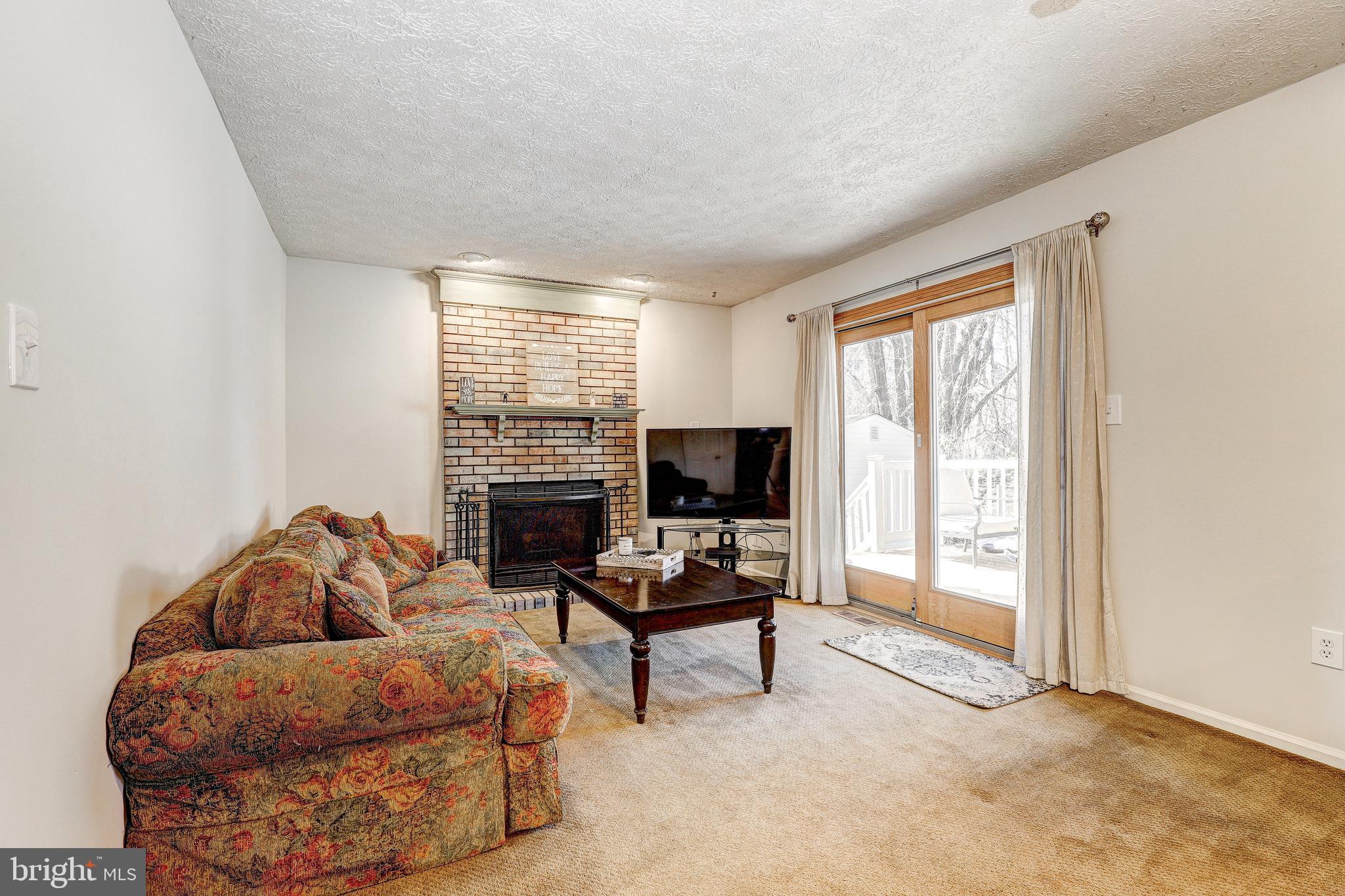 20 WHITE WILLOW COURT