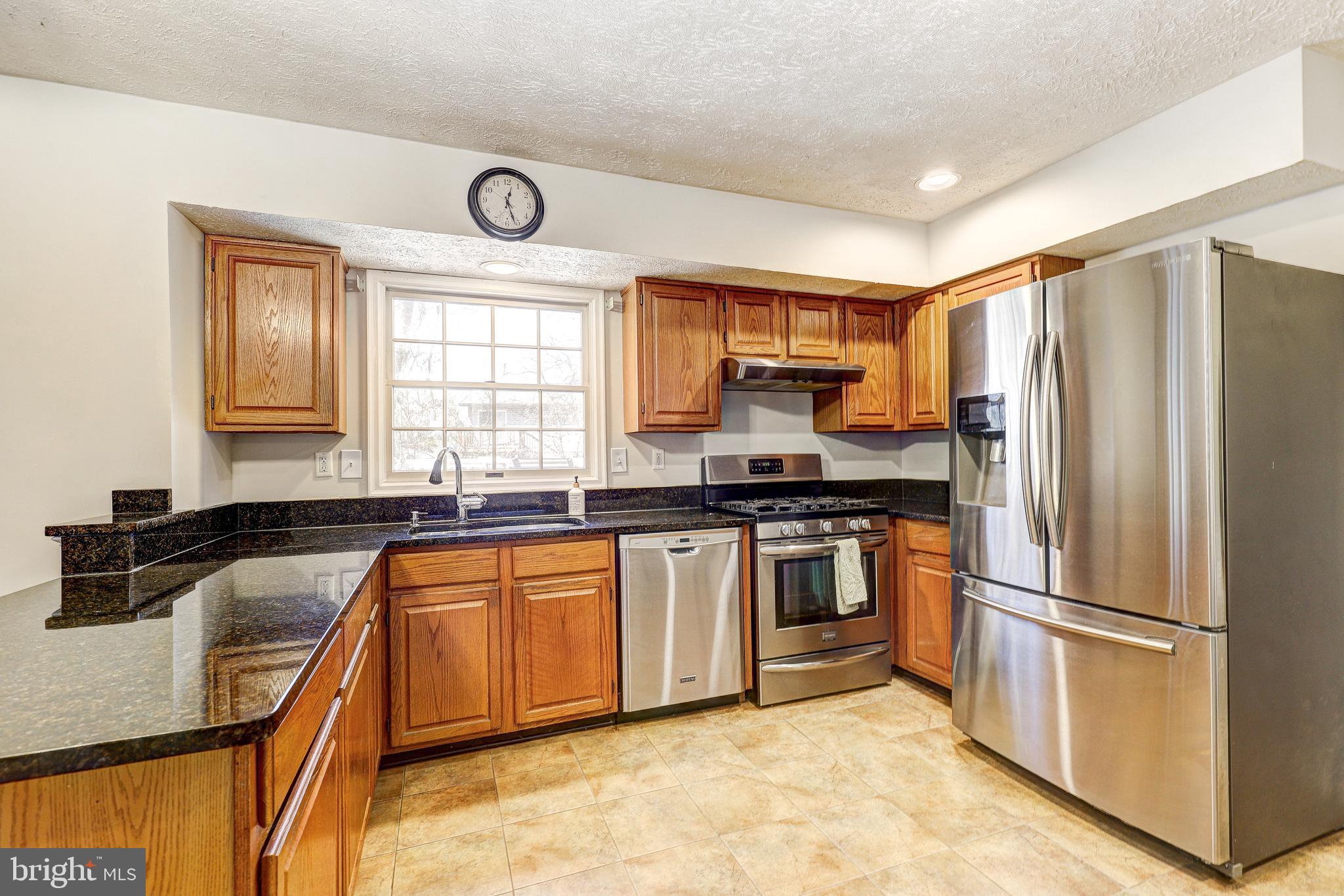 20 WHITE WILLOW COURT