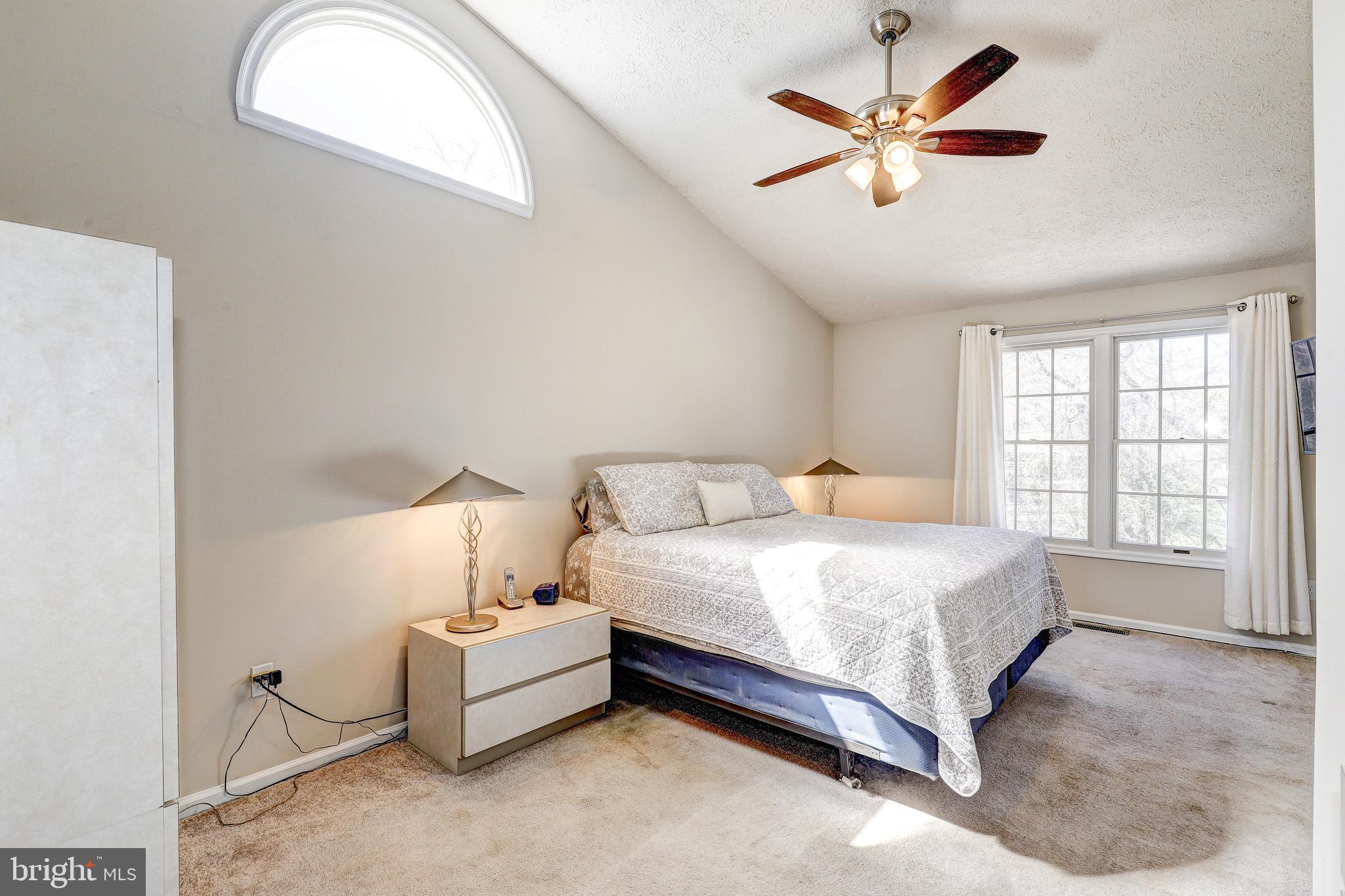 20 WHITE WILLOW COURT