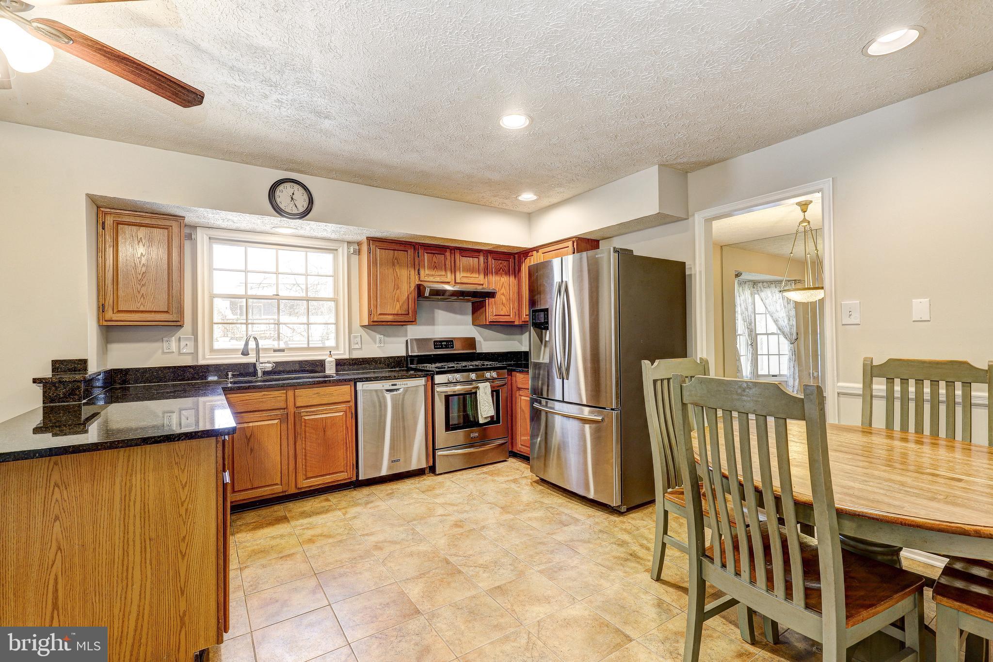 20 WHITE WILLOW COURT