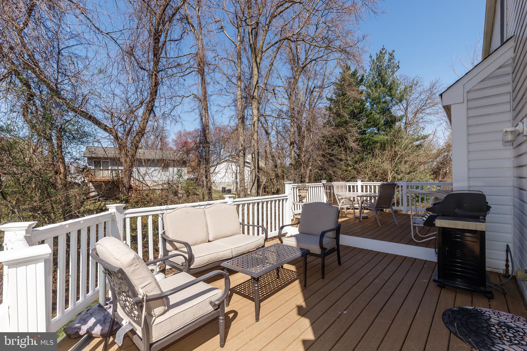 20 WHITE WILLOW COURT