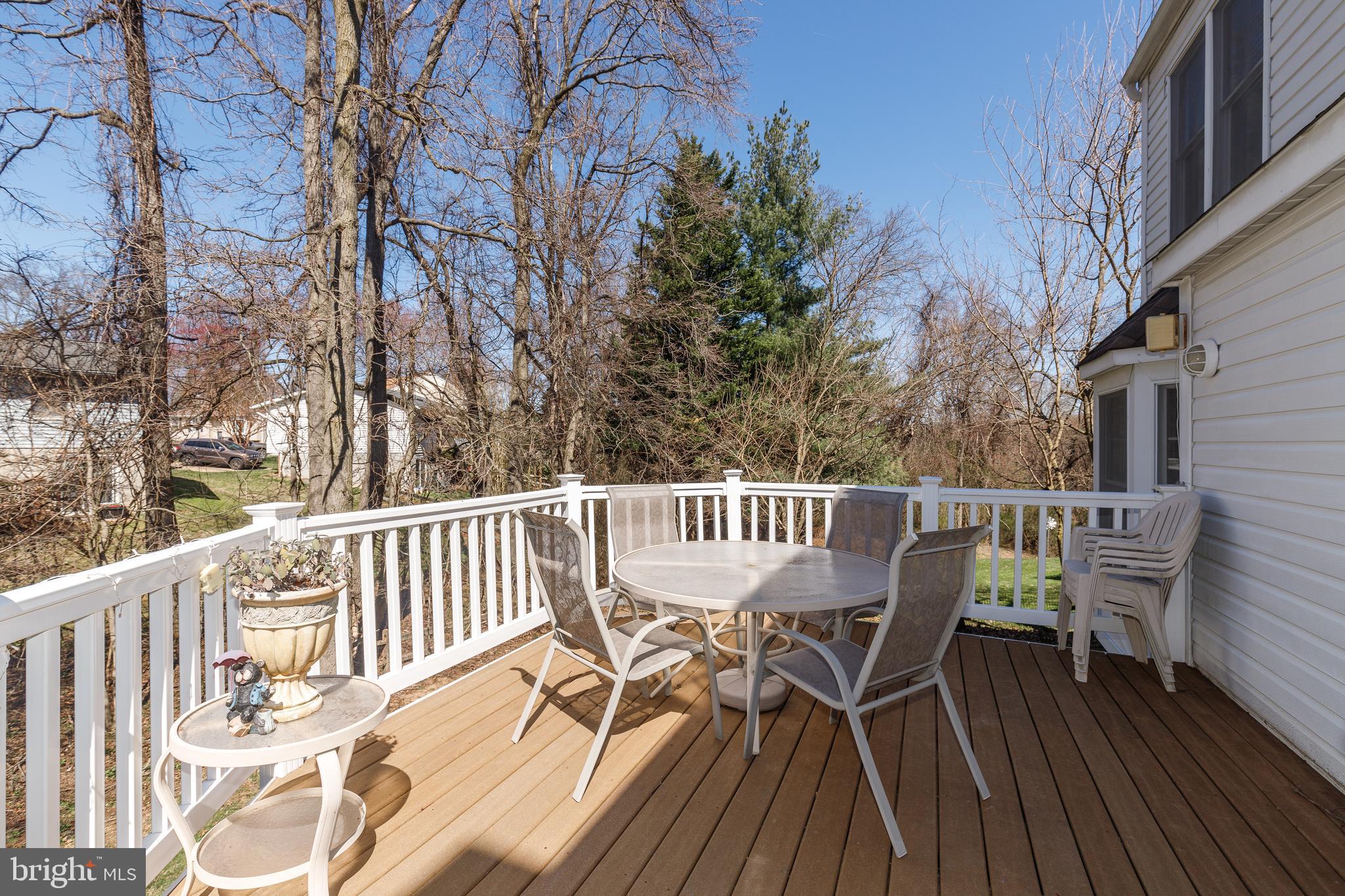 20 WHITE WILLOW COURT