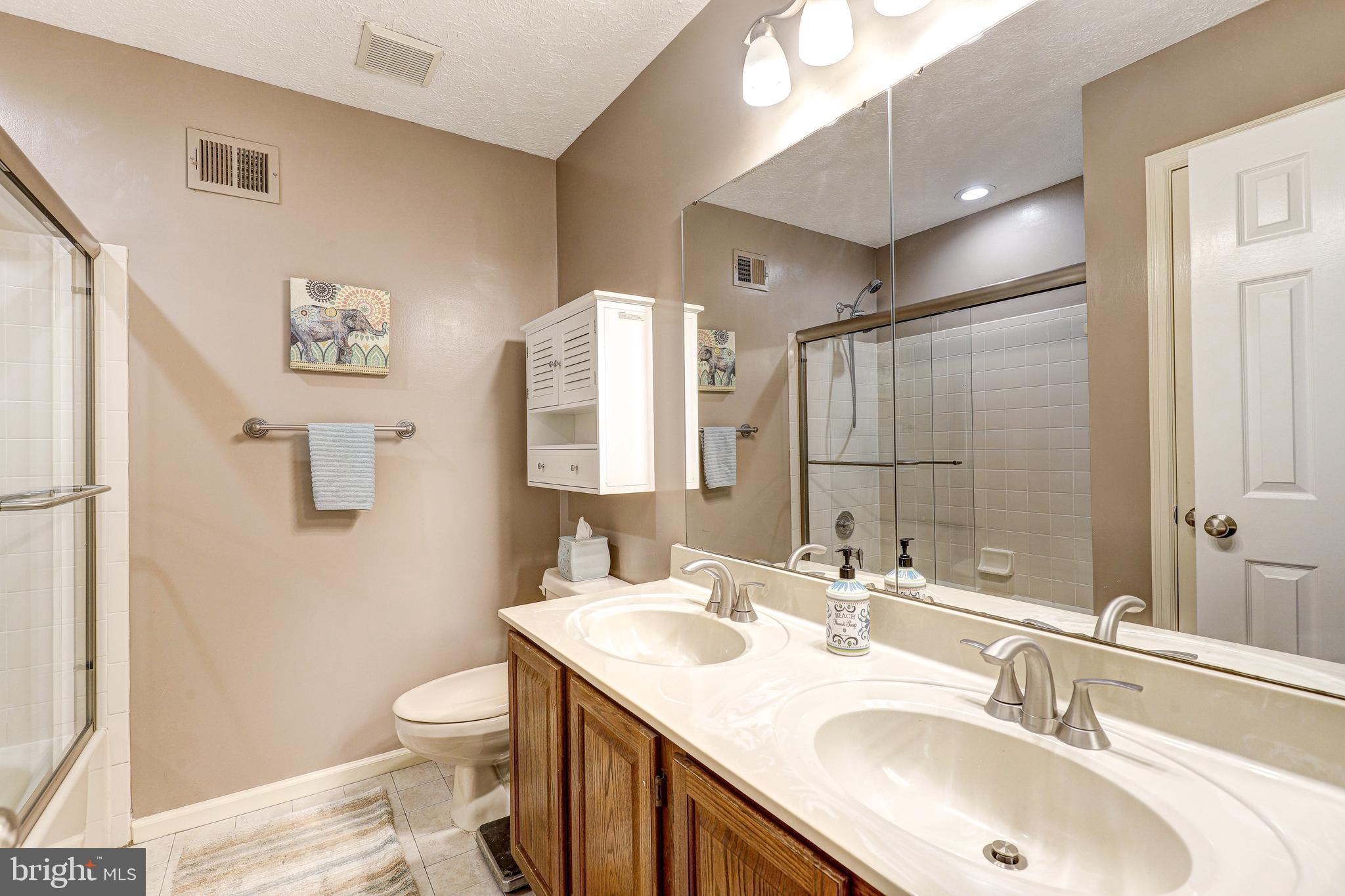 20 WHITE WILLOW COURT