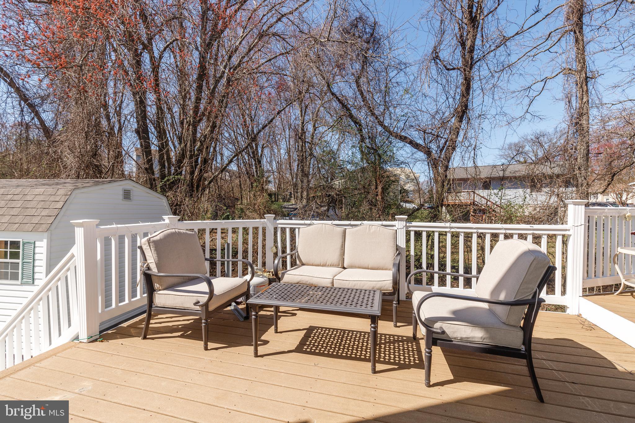 20 WHITE WILLOW COURT