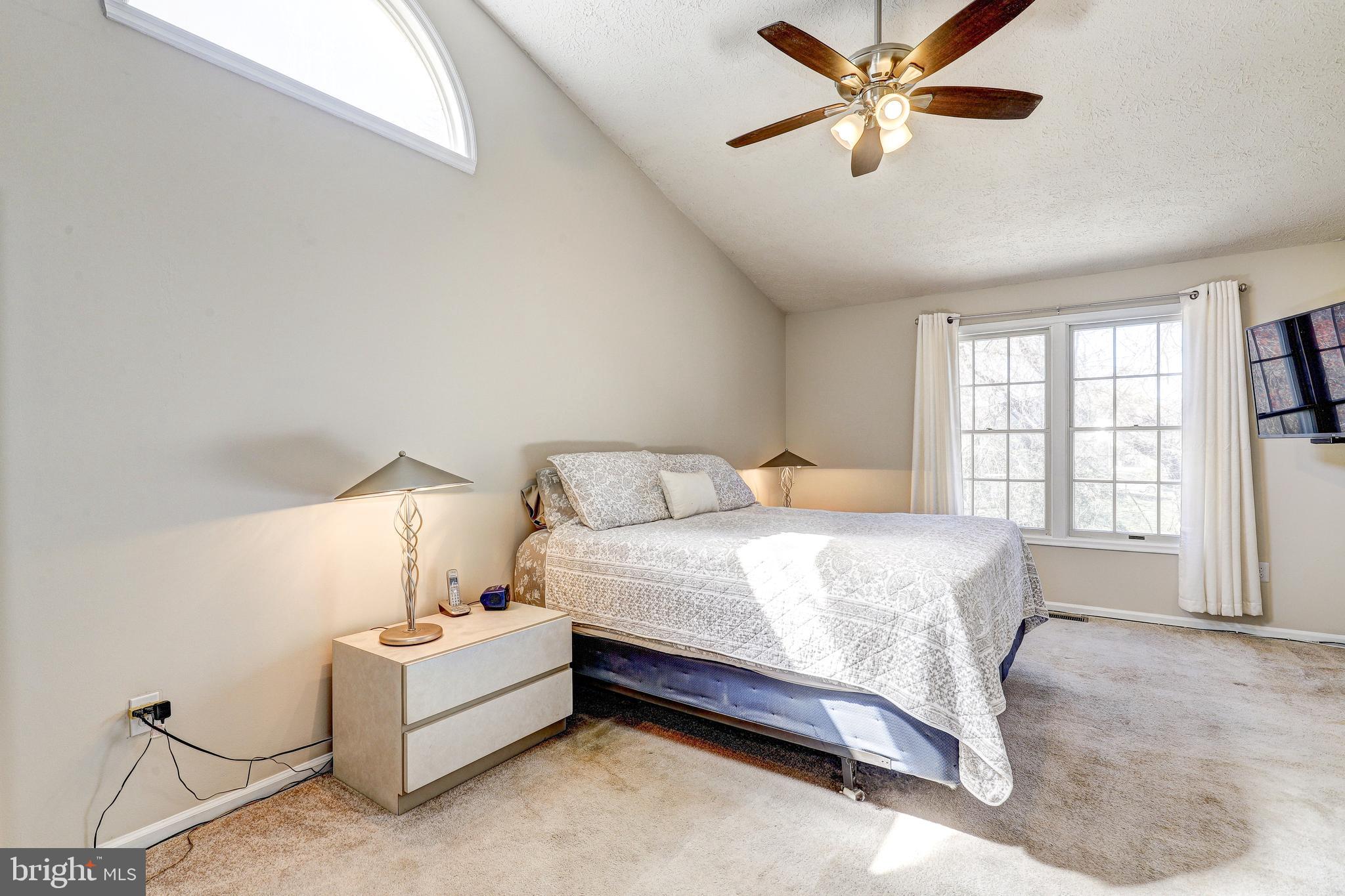 20 WHITE WILLOW COURT