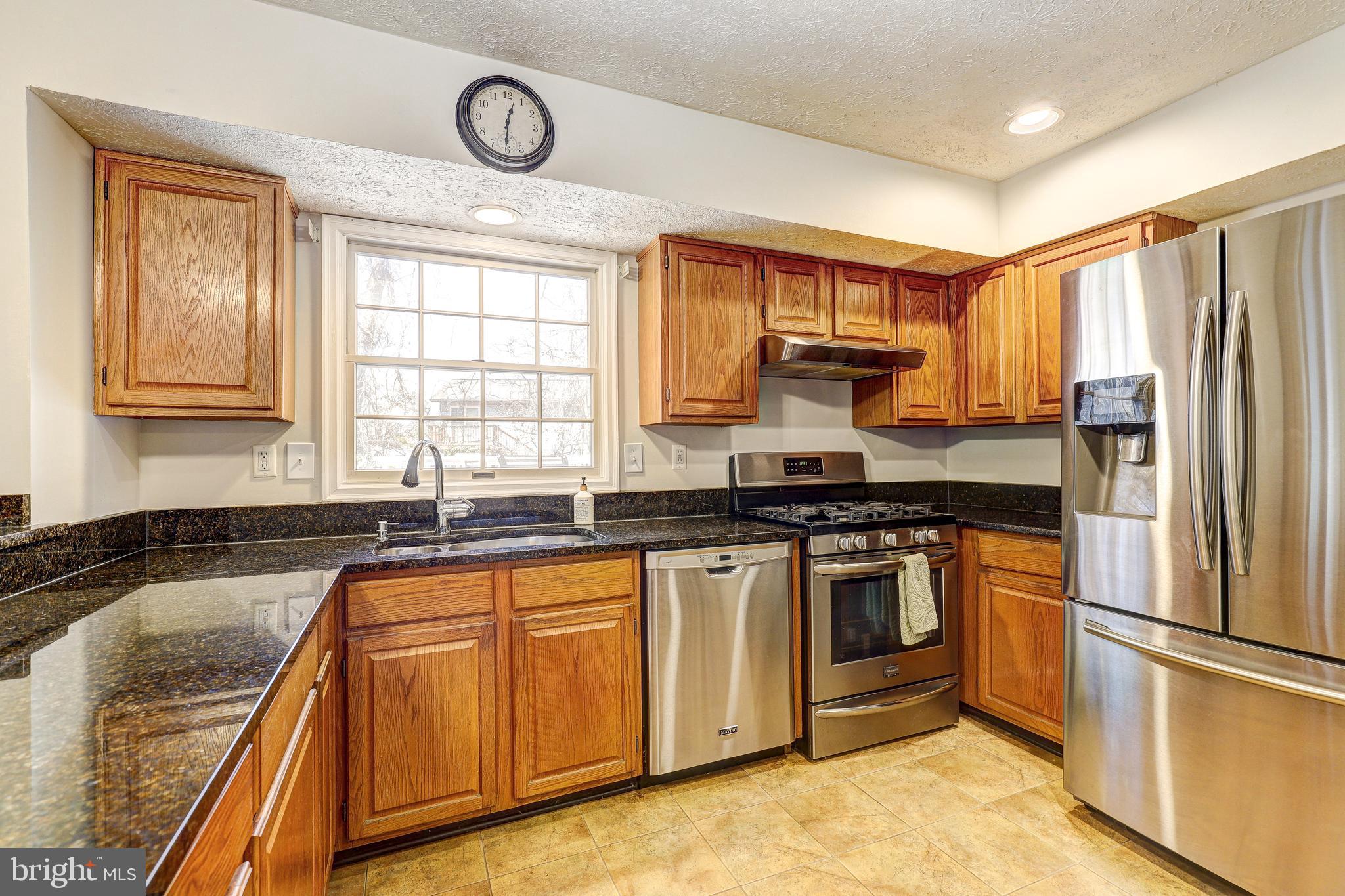 20 WHITE WILLOW COURT