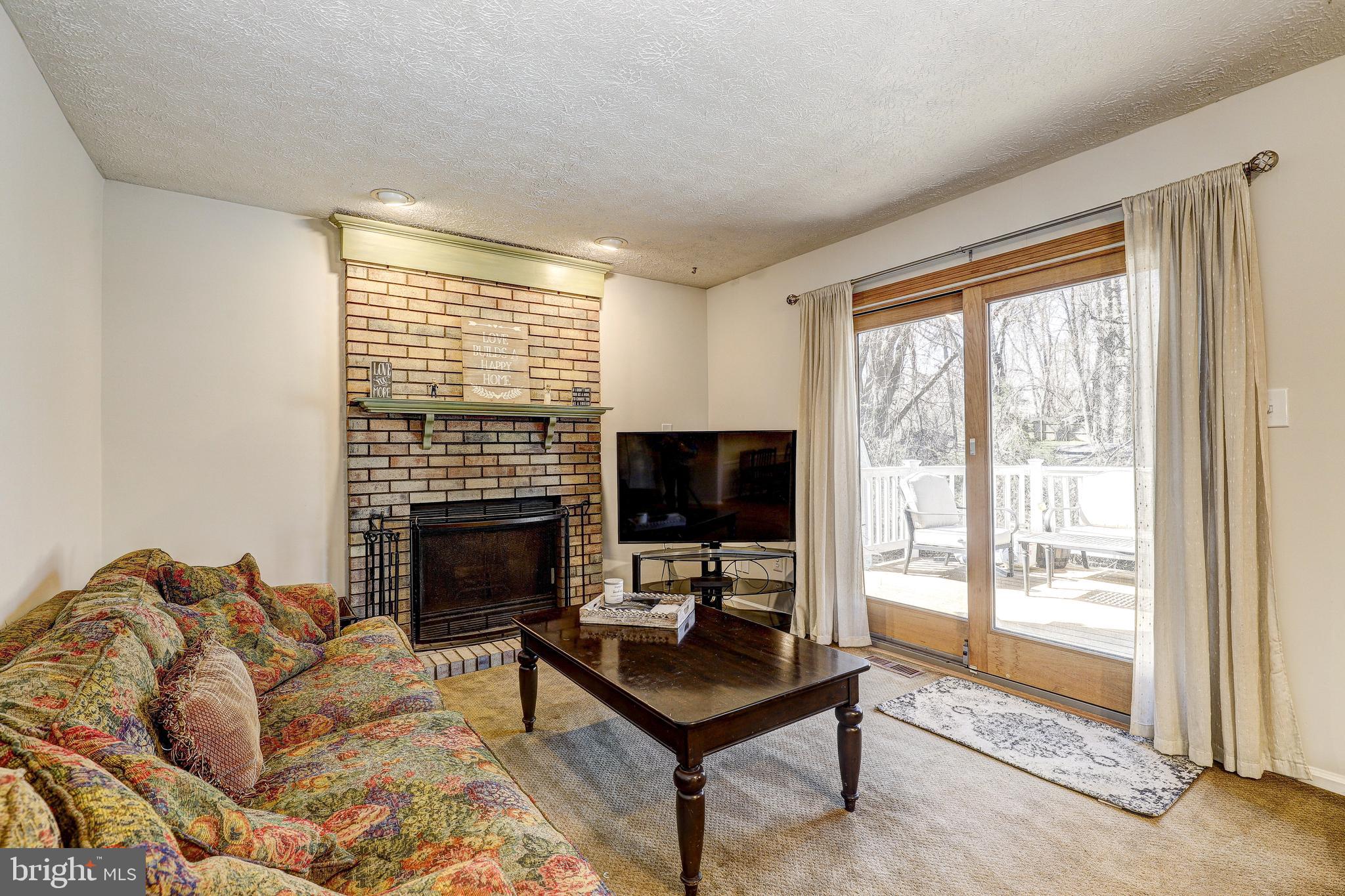 20 WHITE WILLOW COURT