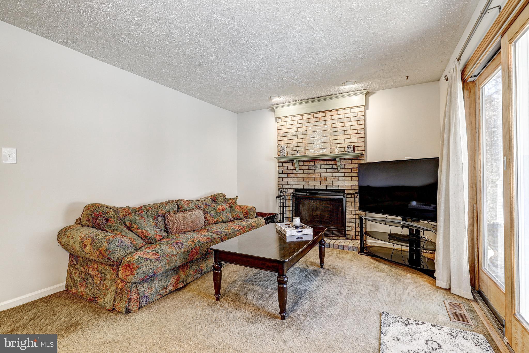 20 WHITE WILLOW COURT