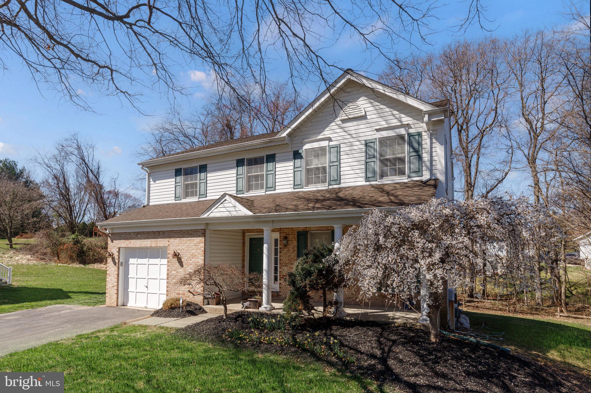 20 WHITE WILLOW COURT