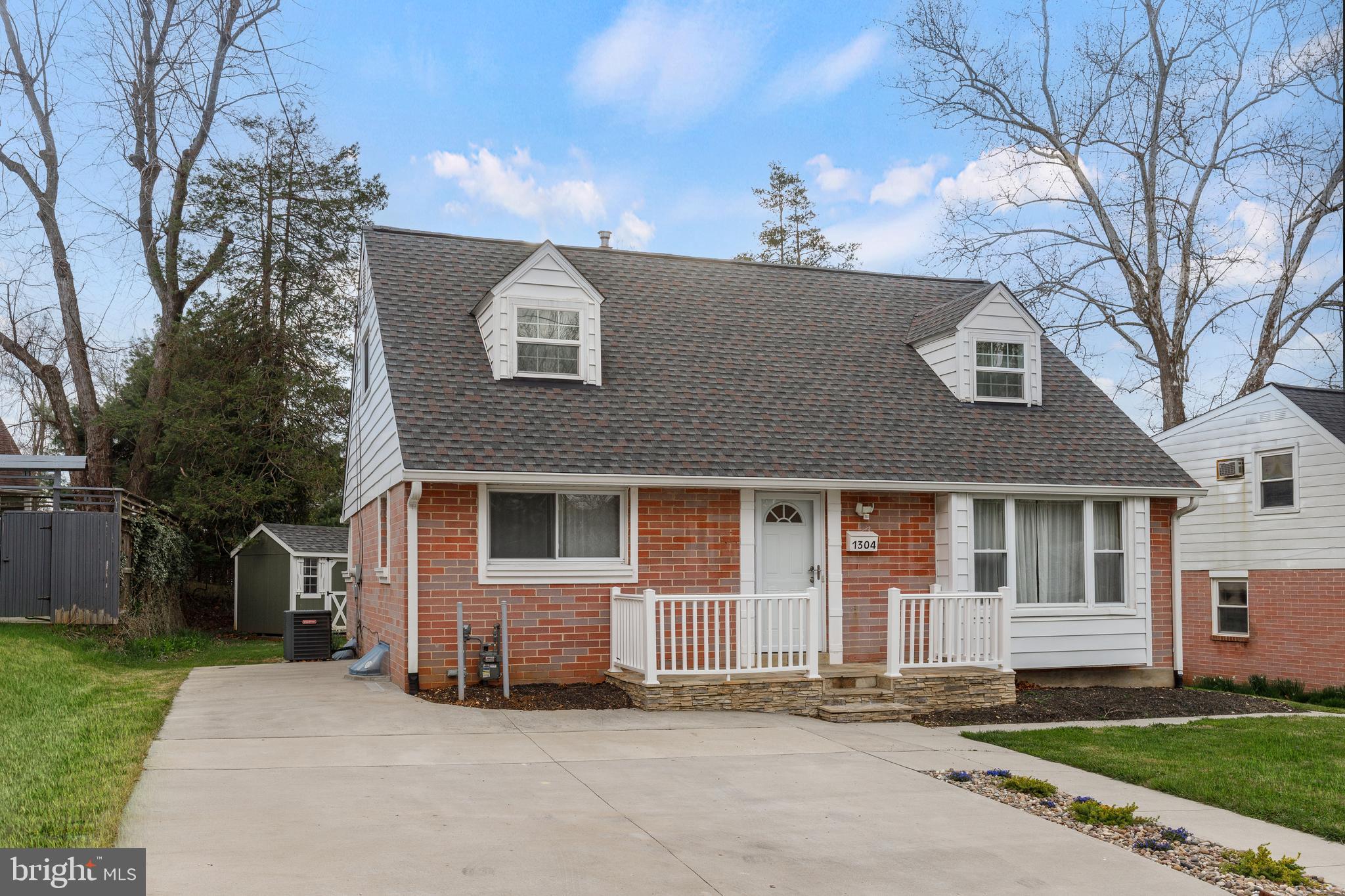 1304 SADDLEBACK ROAD