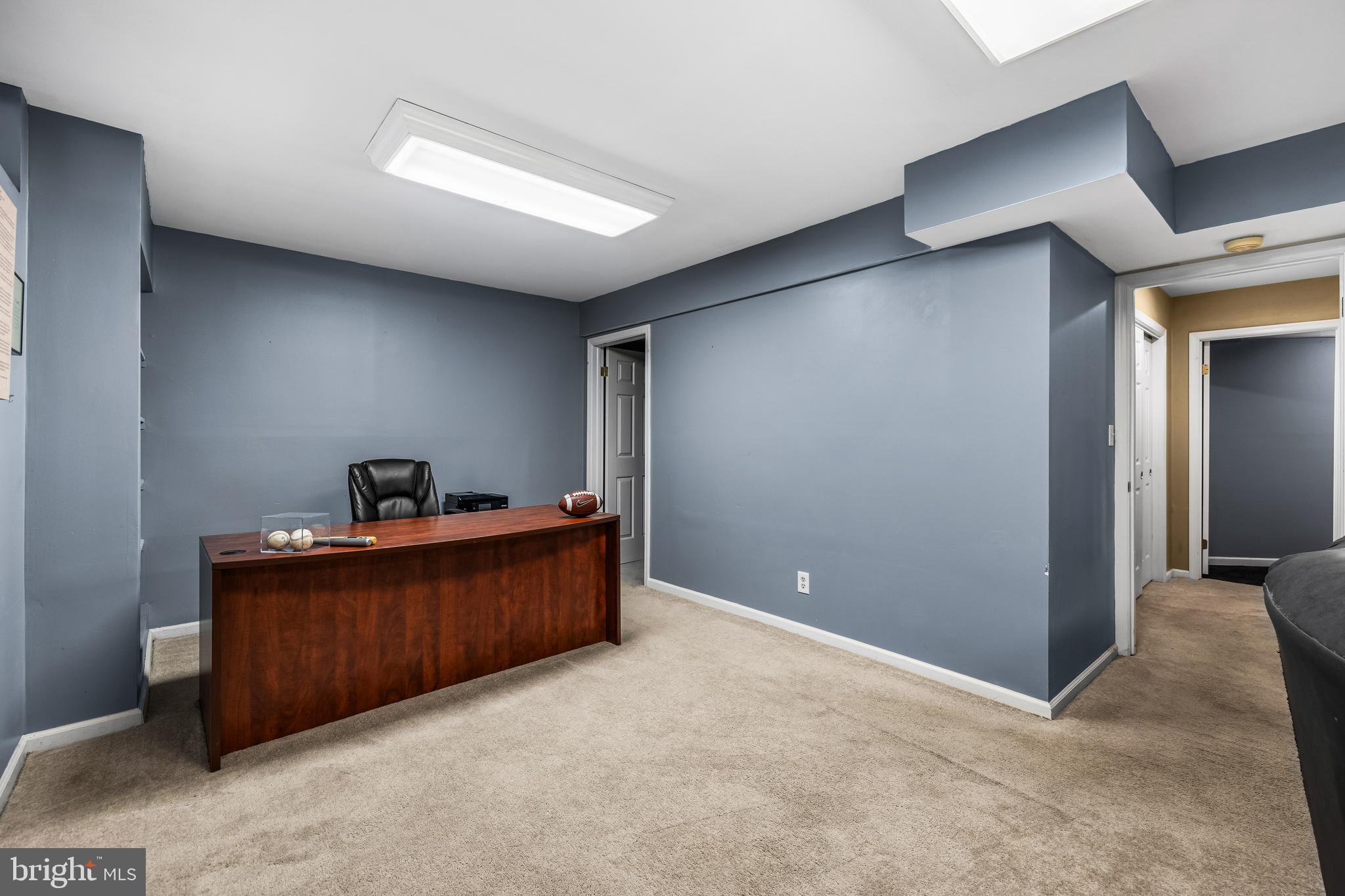 64 RIVER OAKS CIRCLE