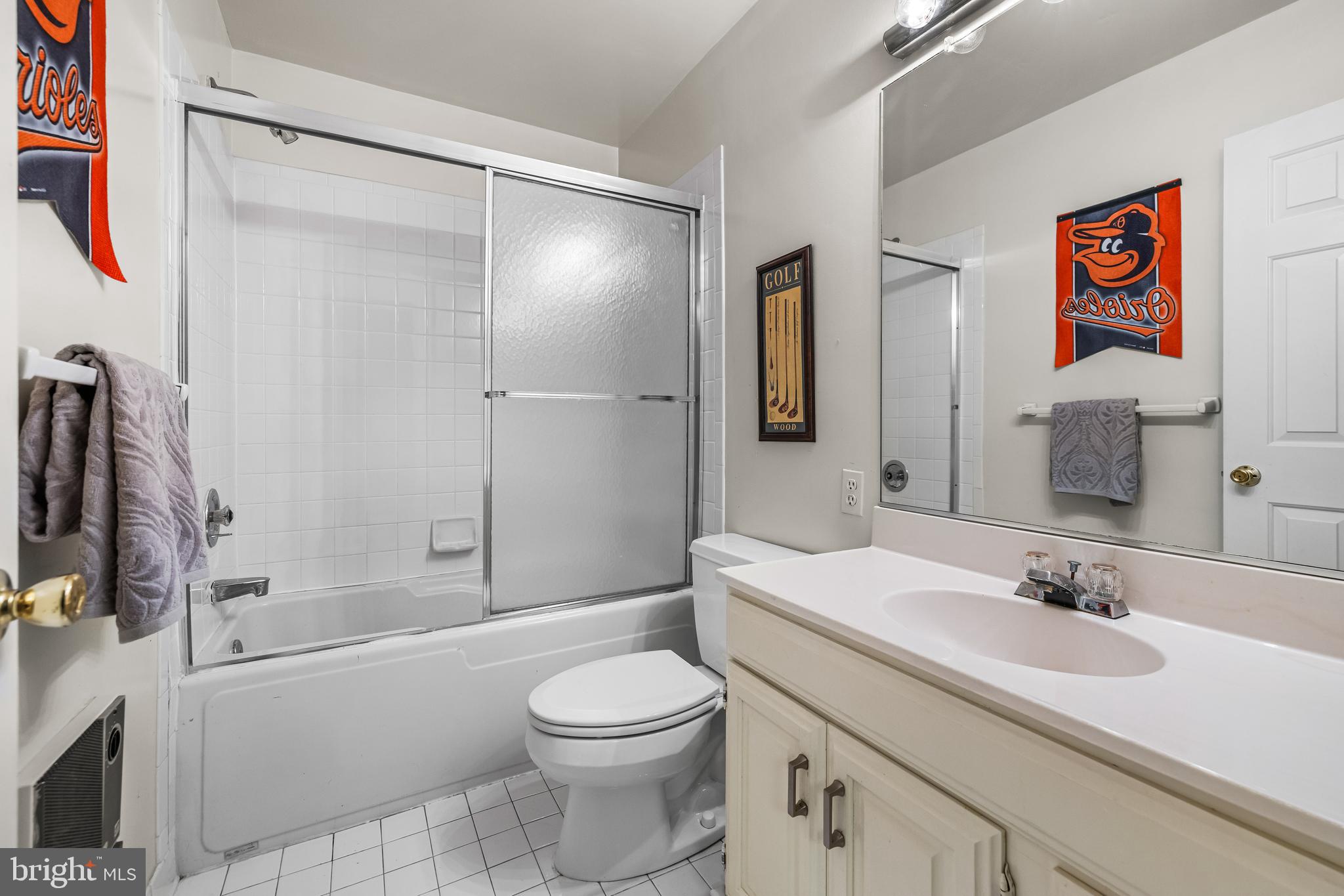 64 RIVER OAKS CIRCLE