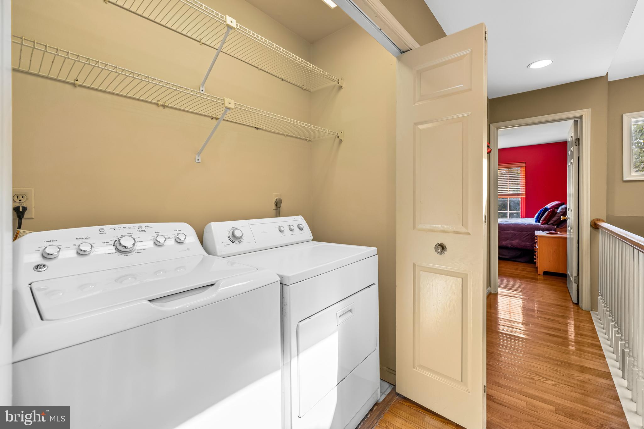 64 RIVER OAKS CIRCLE