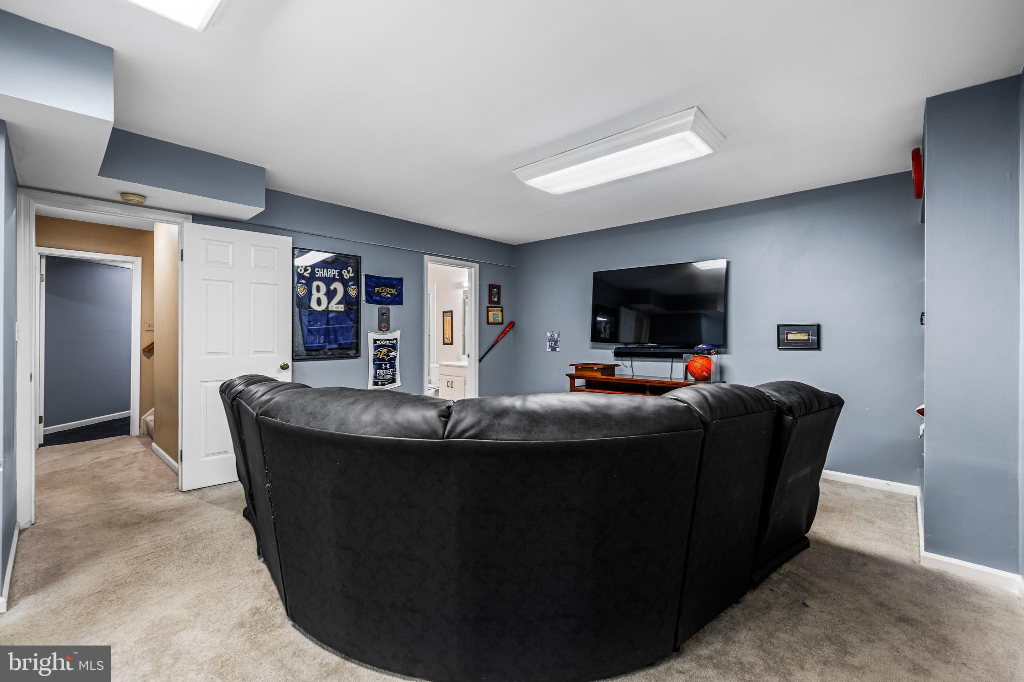 64 RIVER OAKS CIRCLE