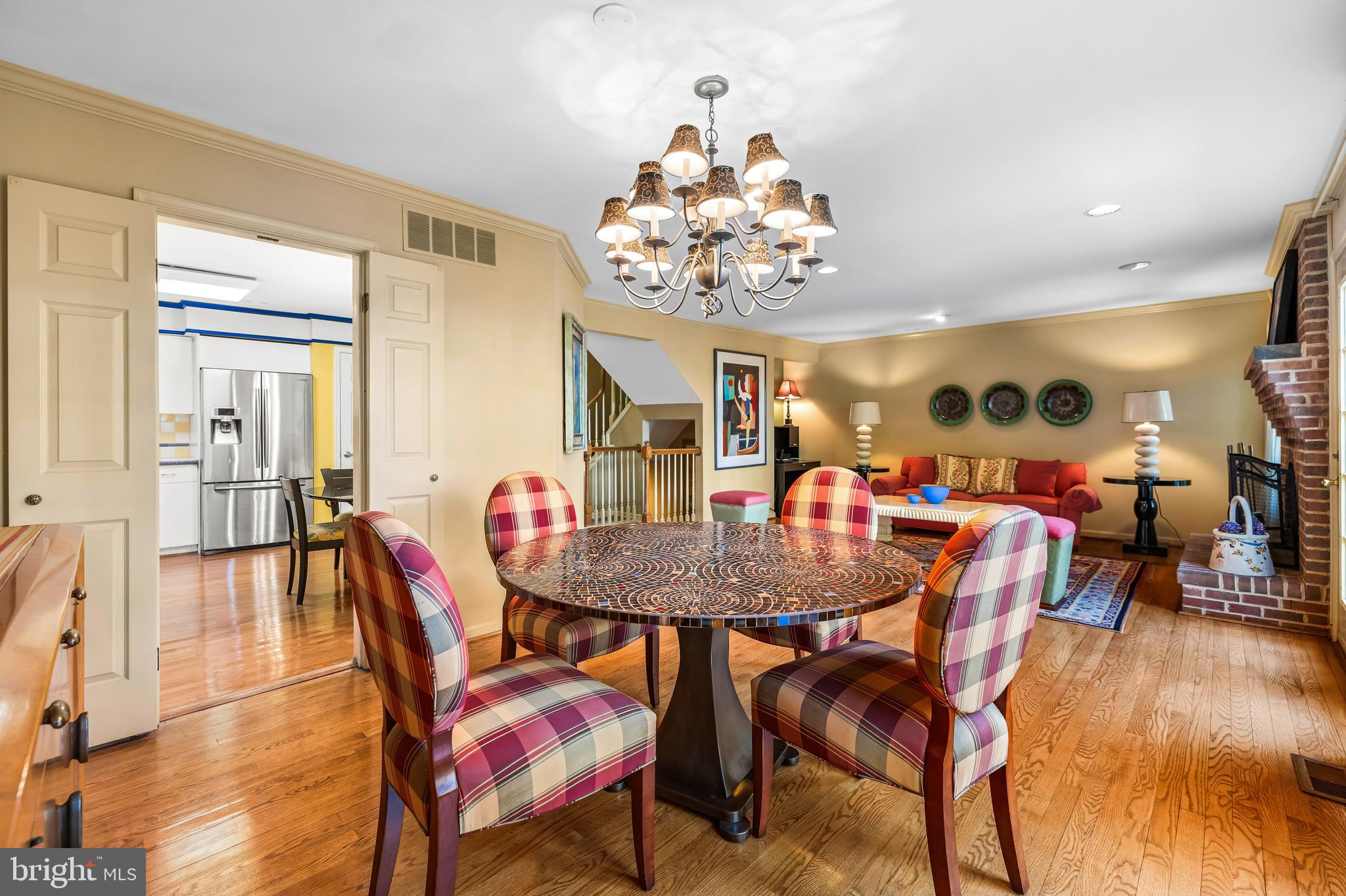 64 RIVER OAKS CIRCLE