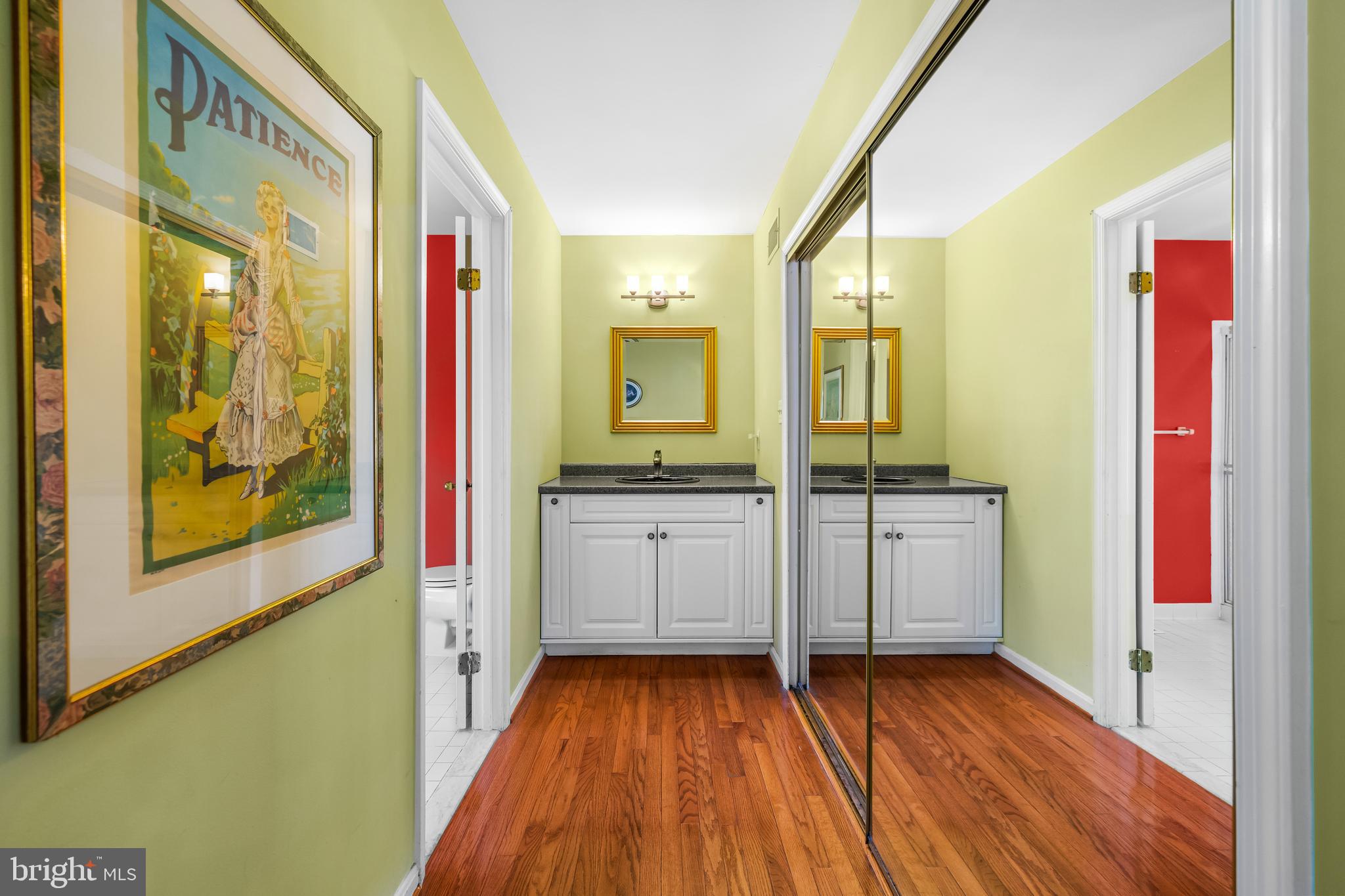 64 RIVER OAKS CIRCLE