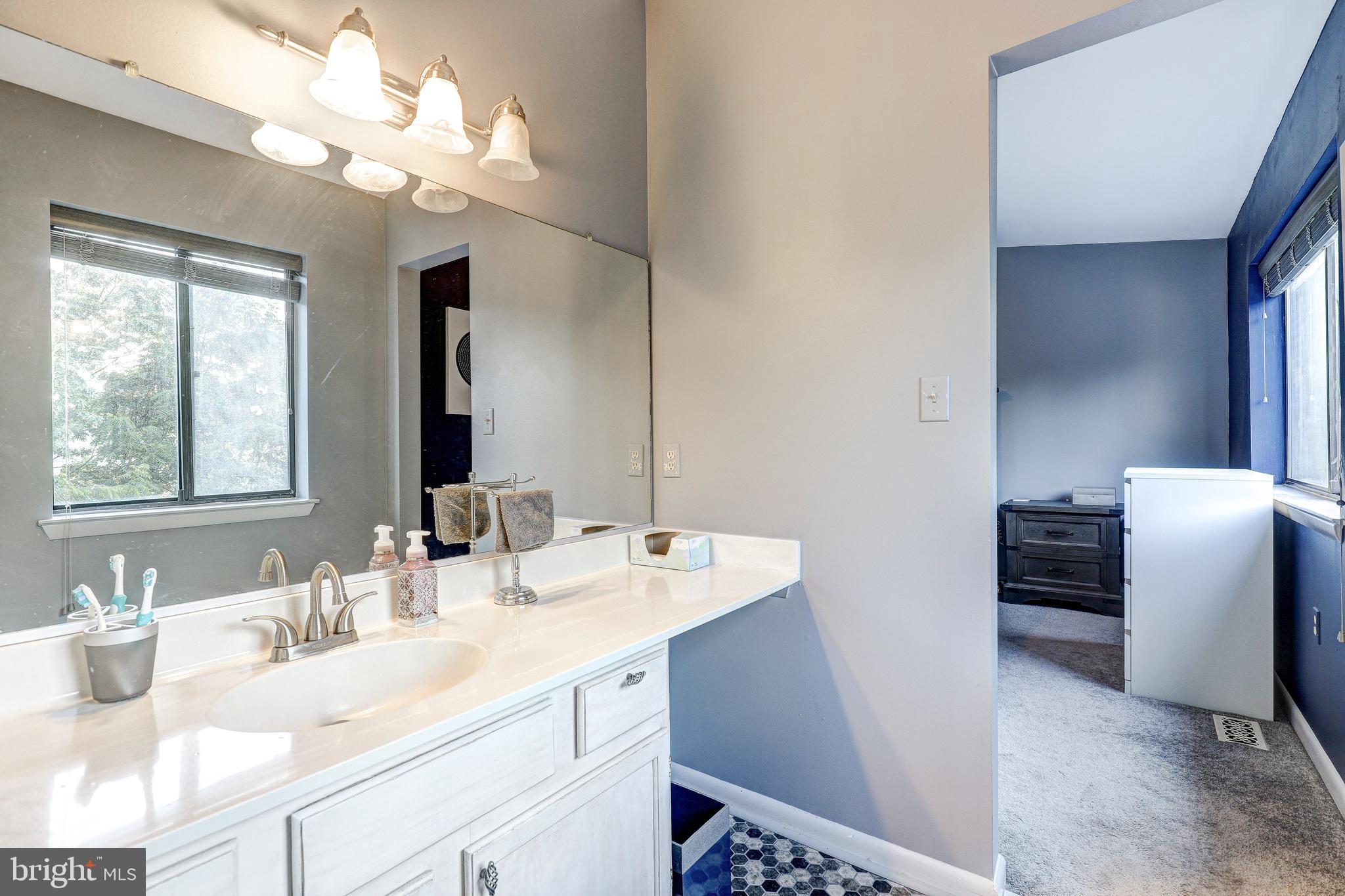 8007 GREENSPRING WAY F 8007-F