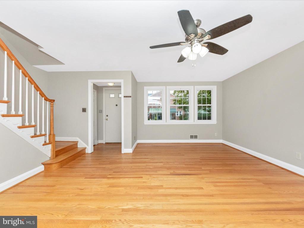 422 ACADEMY ROAD