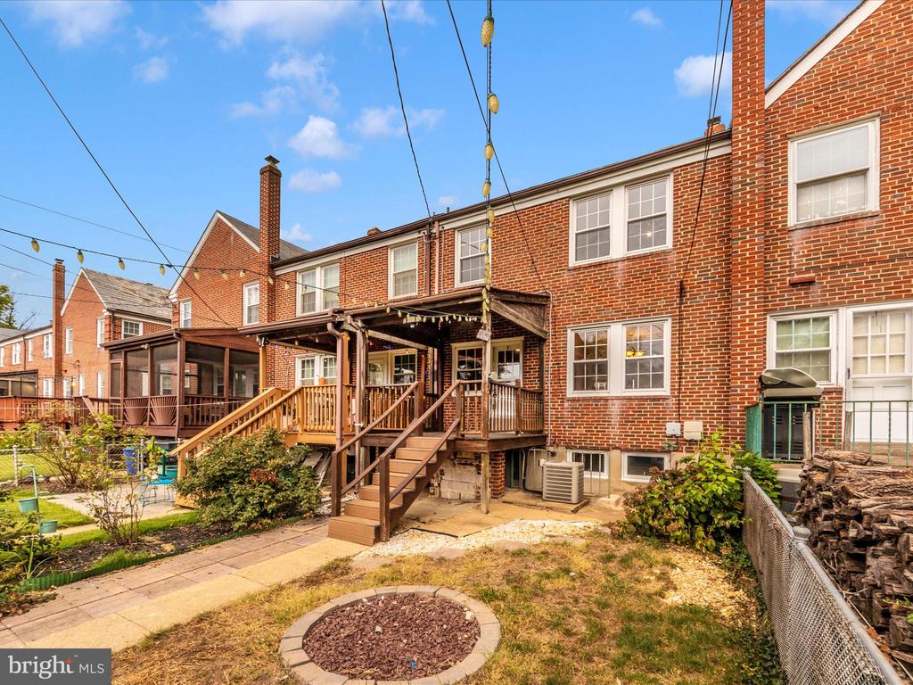 422 ACADEMY ROAD