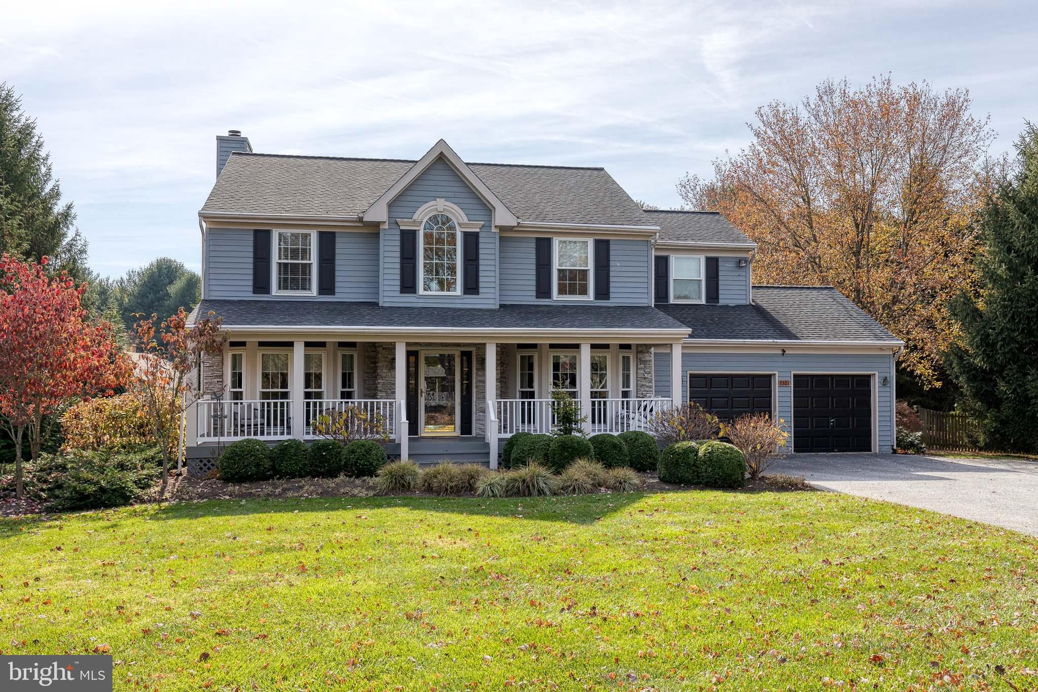 10 DORSET HILL COURT