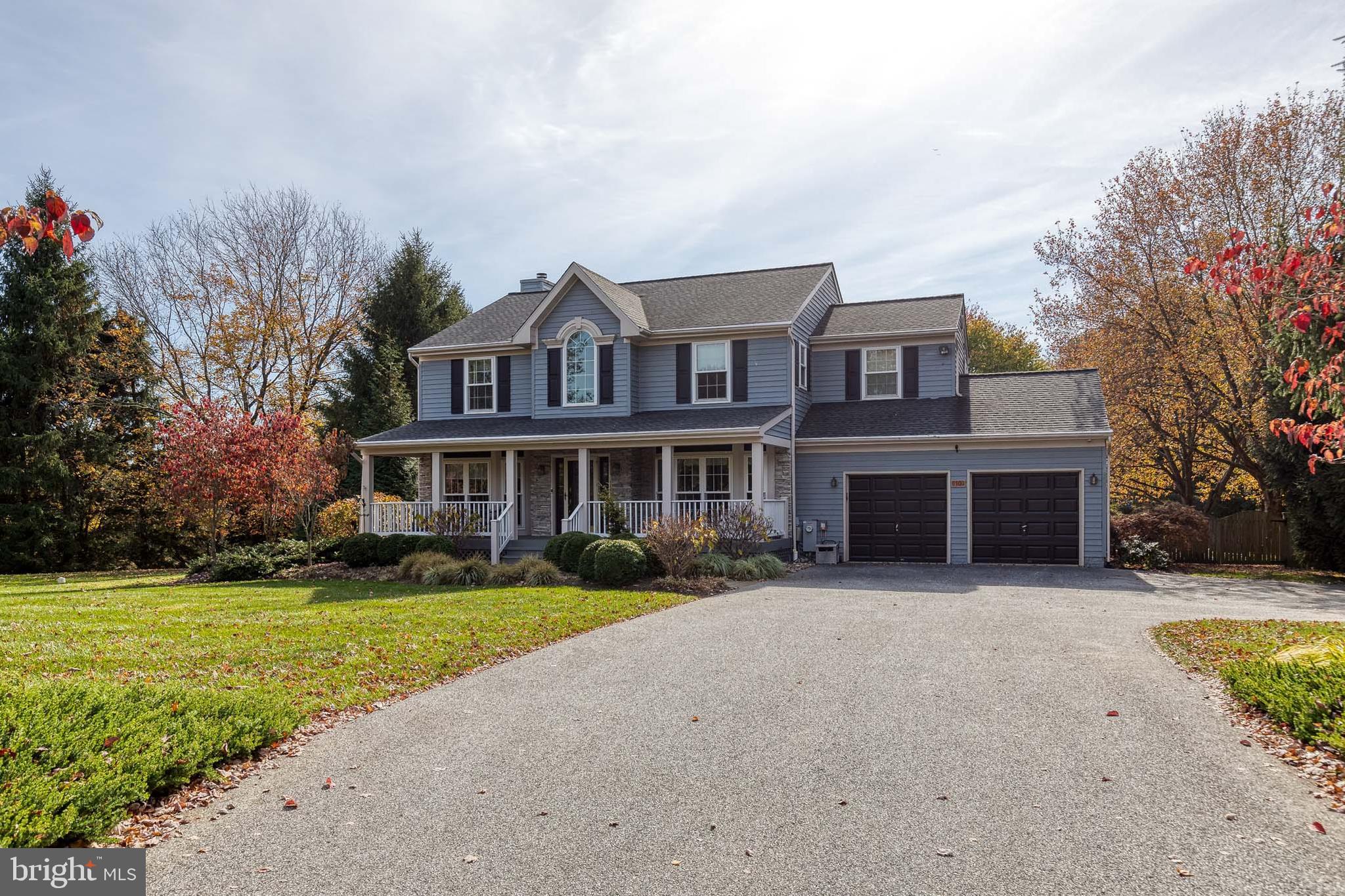 10 DORSET HILL COURT