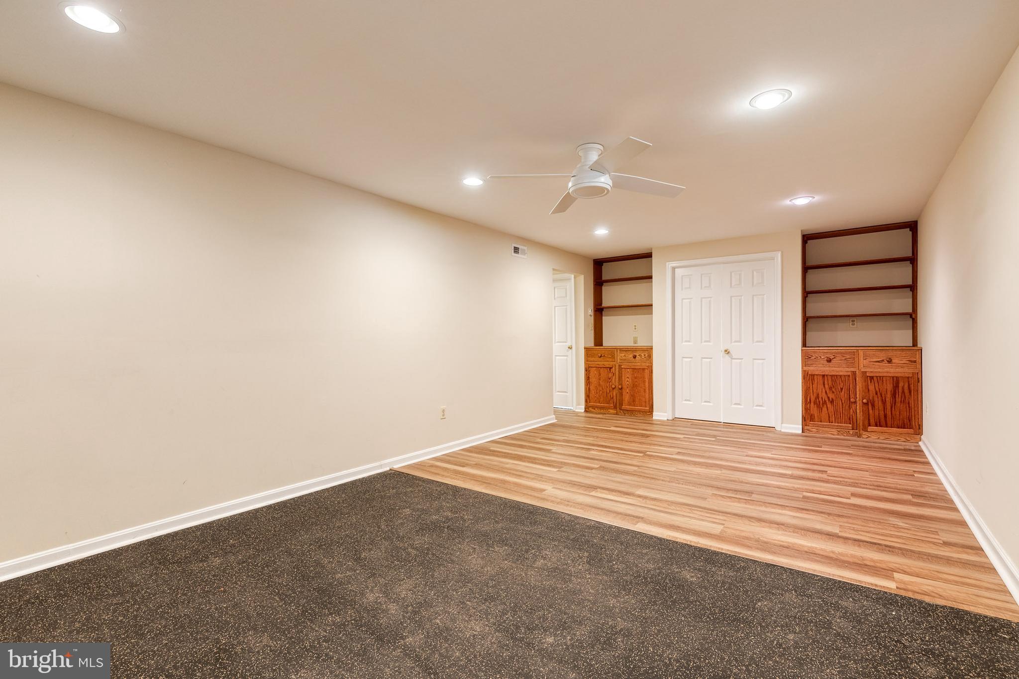 10 DORSET HILL COURT